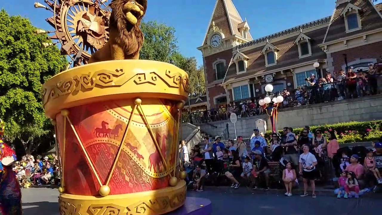 Mickey's Soundsational Parade