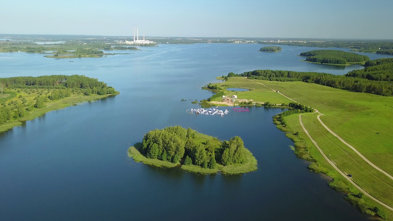 Virš Lietuvos: Elektrėnų marios ir pakrantės iš paukščio skrydžio. Drone 4k Lithuanian nature aerial