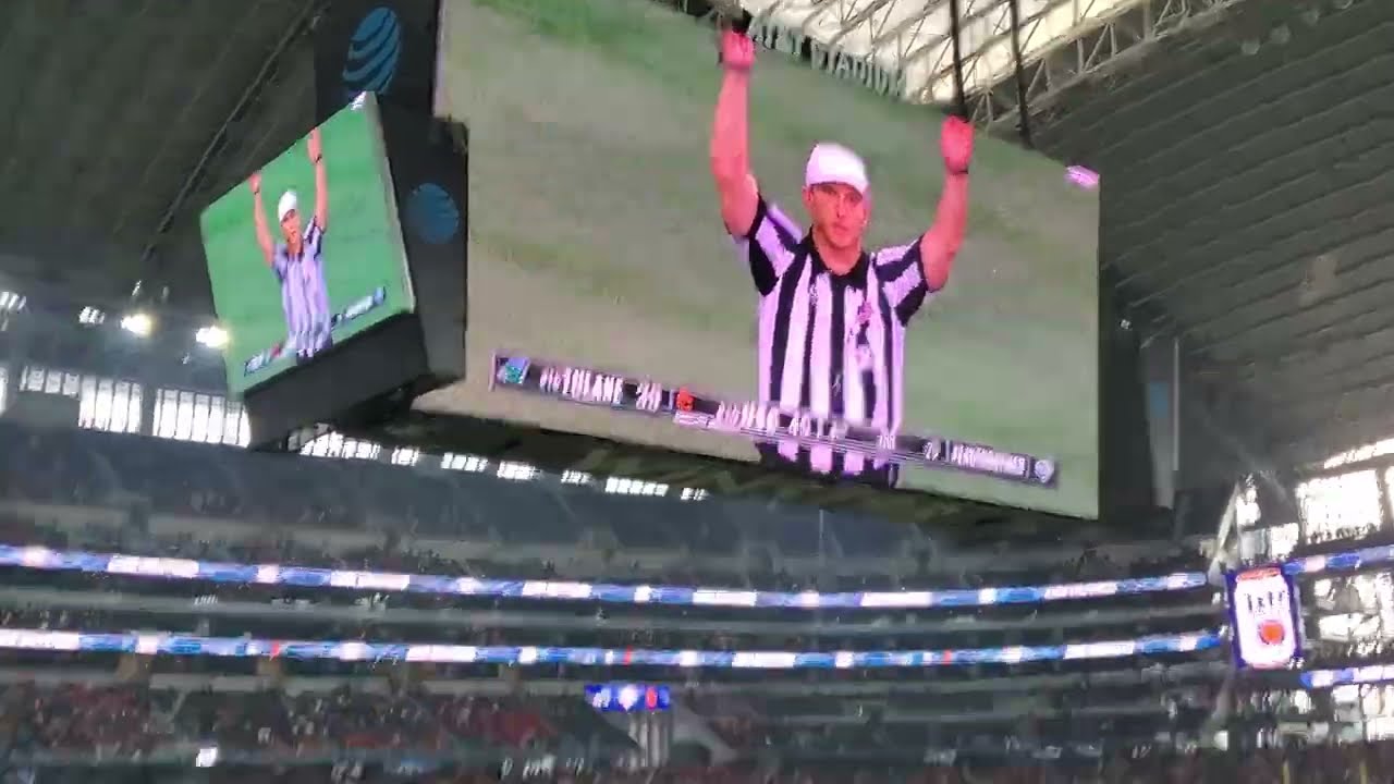 2023 Cotton Bowl Final Tulane Touchdown Confirmed and Extra Point - Tulane Student Section