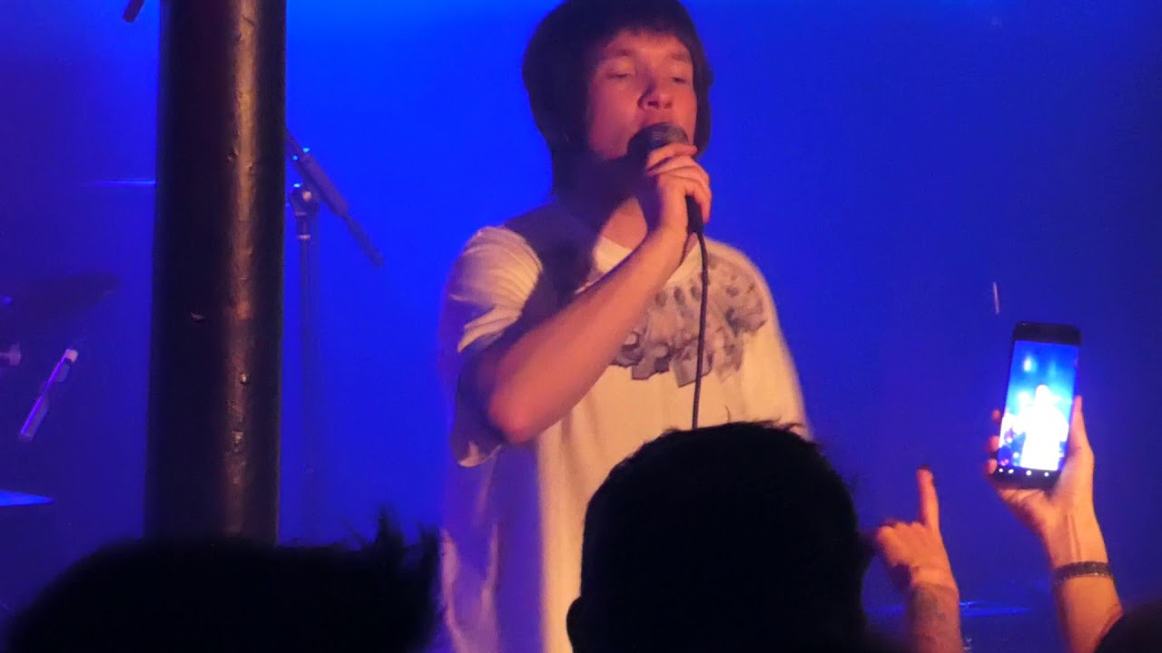 Total Stone Roses - This Is The One (Chinnerys, Southend. 08/02/2019)