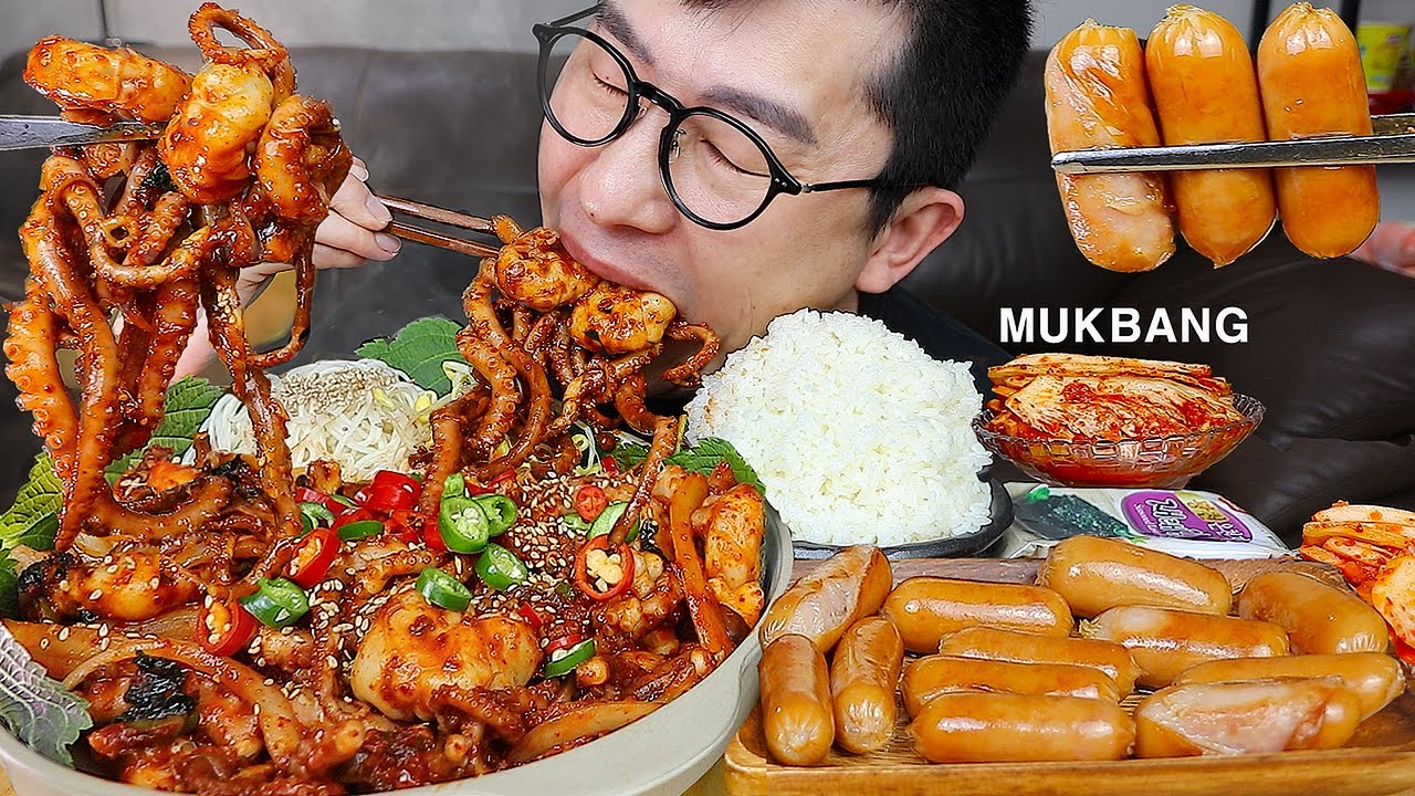 ASMR MUKBANGㅣSpicy stir-fried small octopus & SausageㅣEATING SHOW