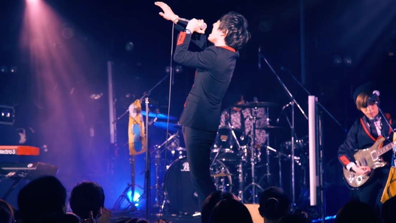 Official髭男dism - 「犬かキャットかで死ぬまで喧嘩しよう！」「異端なスター」（Official Live Video）