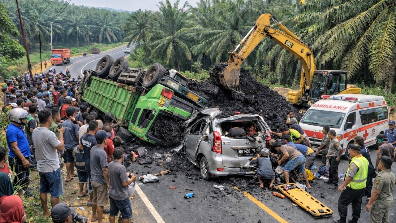 Kecelakaan Tragis Di Jalinsum Merlung‼️Evakuasi Korban Penuh Drama