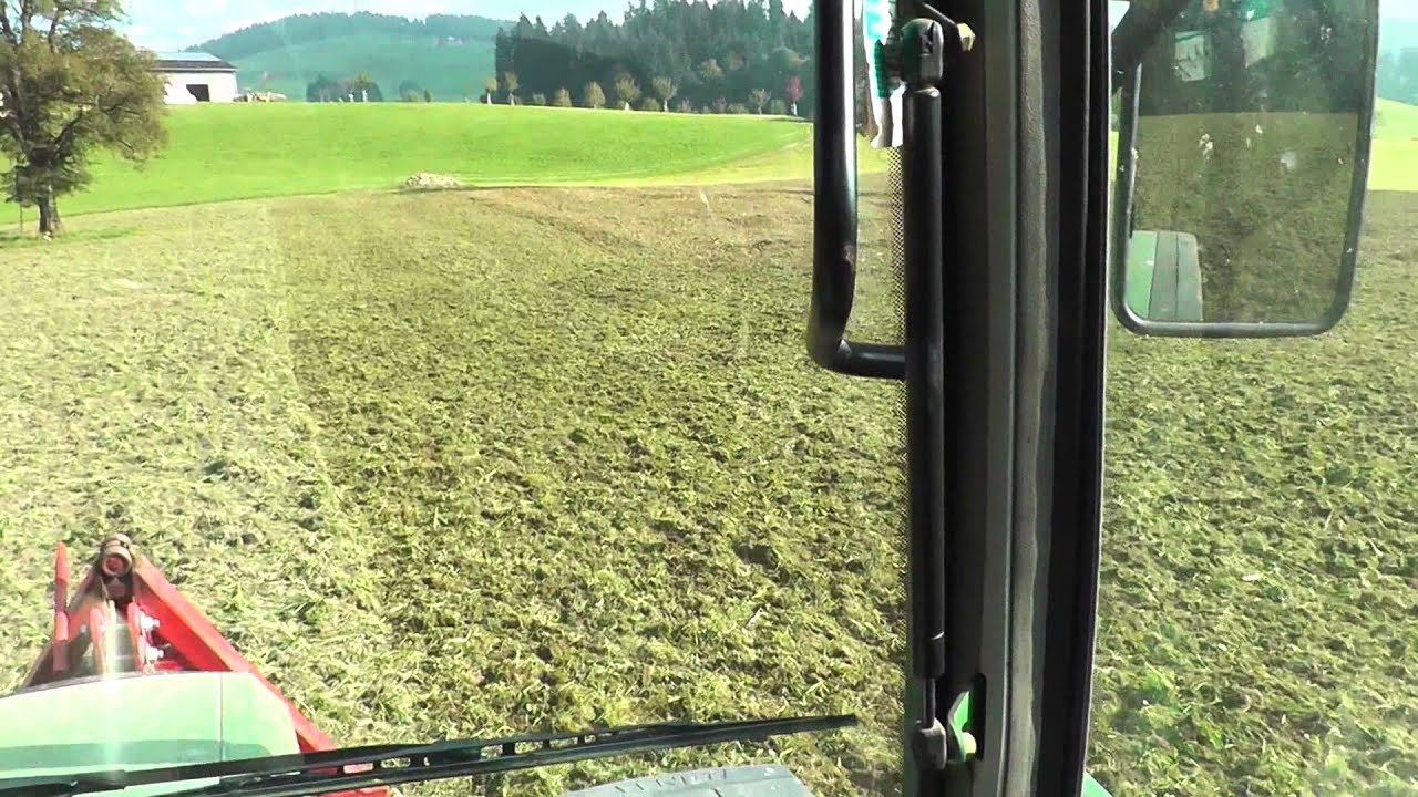 Zweiter Fräsdurchgang mit Fendt 307Ci und Howard Fräse