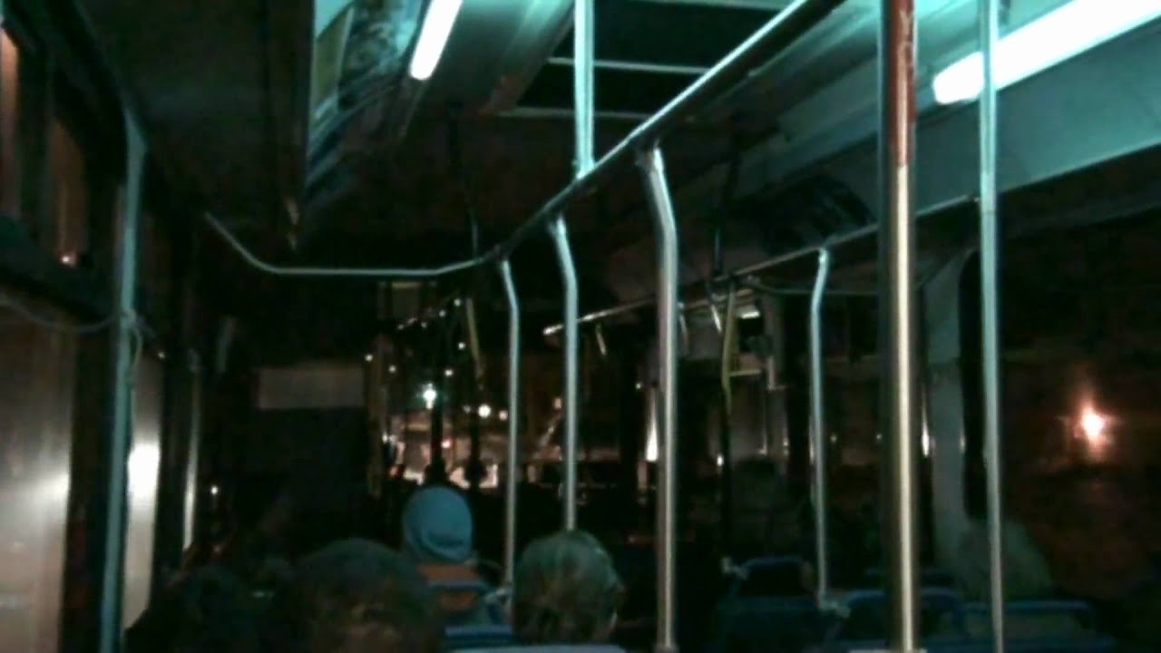 Vancouver Translink 1995 New Flyer D40LF - 7113 @ 49 Metrotown Station