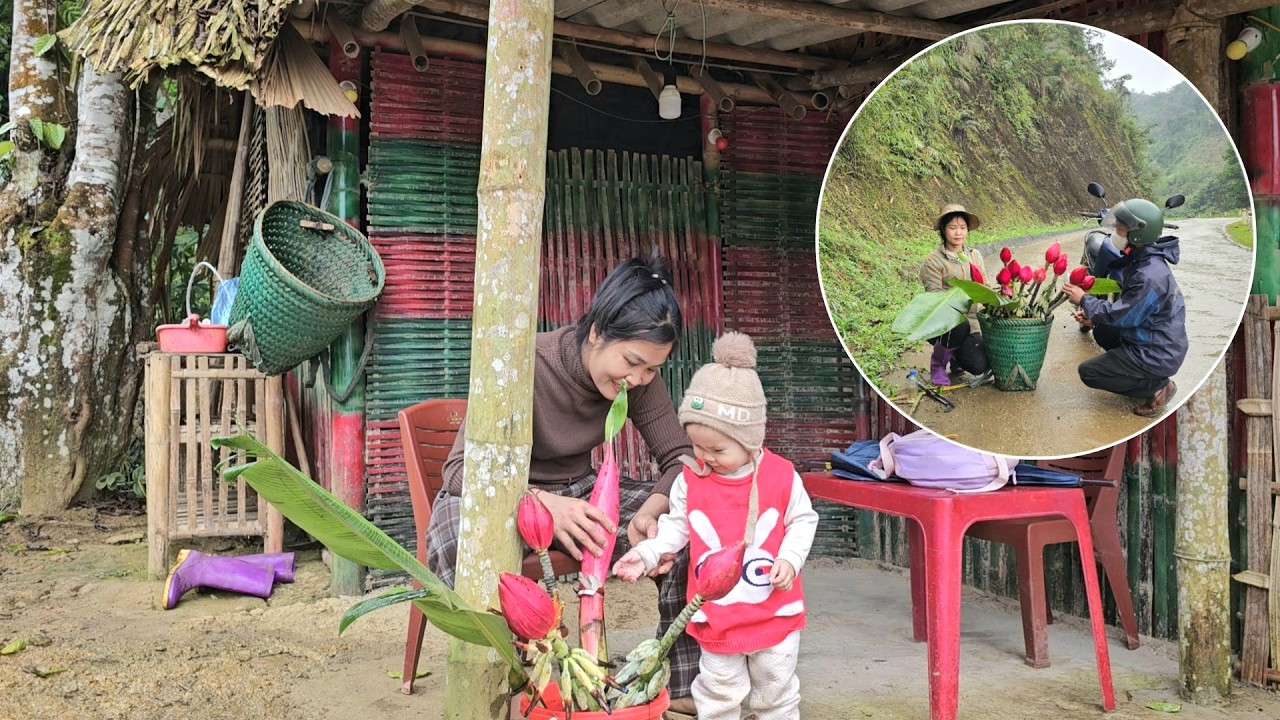 Tieu Nhu picked wild banana flowers to sell and arranged flowers from what she got.