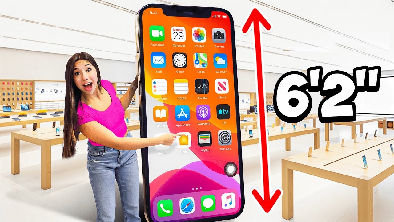 I Bought The World&rsquo;s Biggest iPhone!