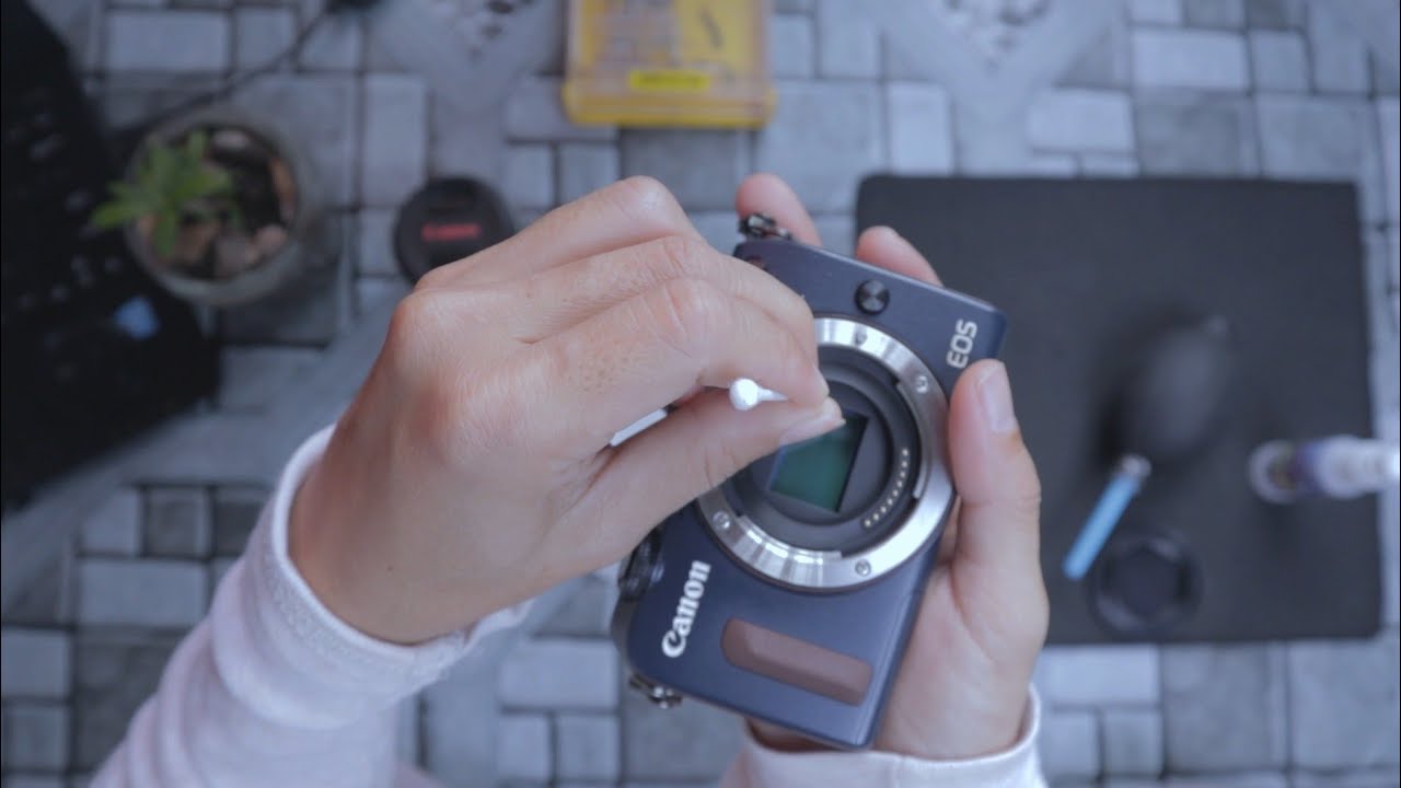 Cara Mudah Membersihkan Sensor dan Lensa Kamera Berjamur di Canon EOS M Versi #iOID