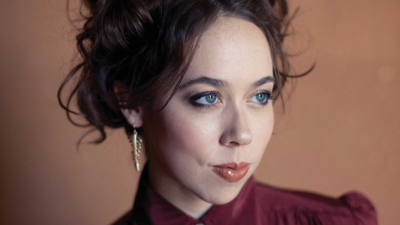 Play Build Me Up From Bones (the complete album) by Sarah Jarosz