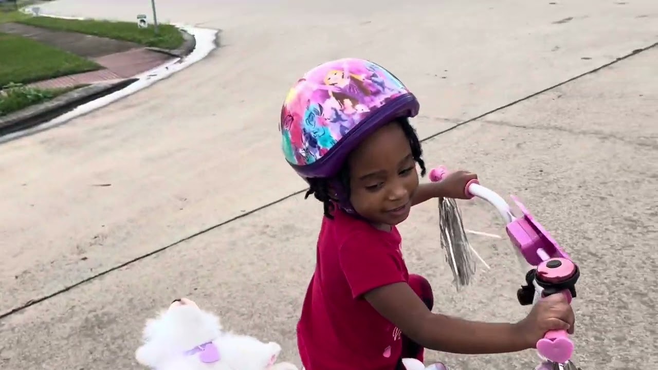 Kyla first bike