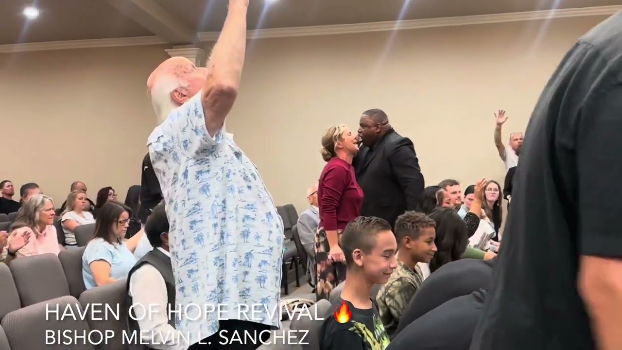 Bishop Melvin L. Sanchez preaching at Haven of Hope Revival 🔥in California 