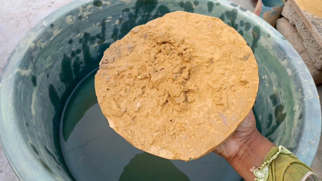 Asmr. Masterpiece yellow mud dirt water crumbling