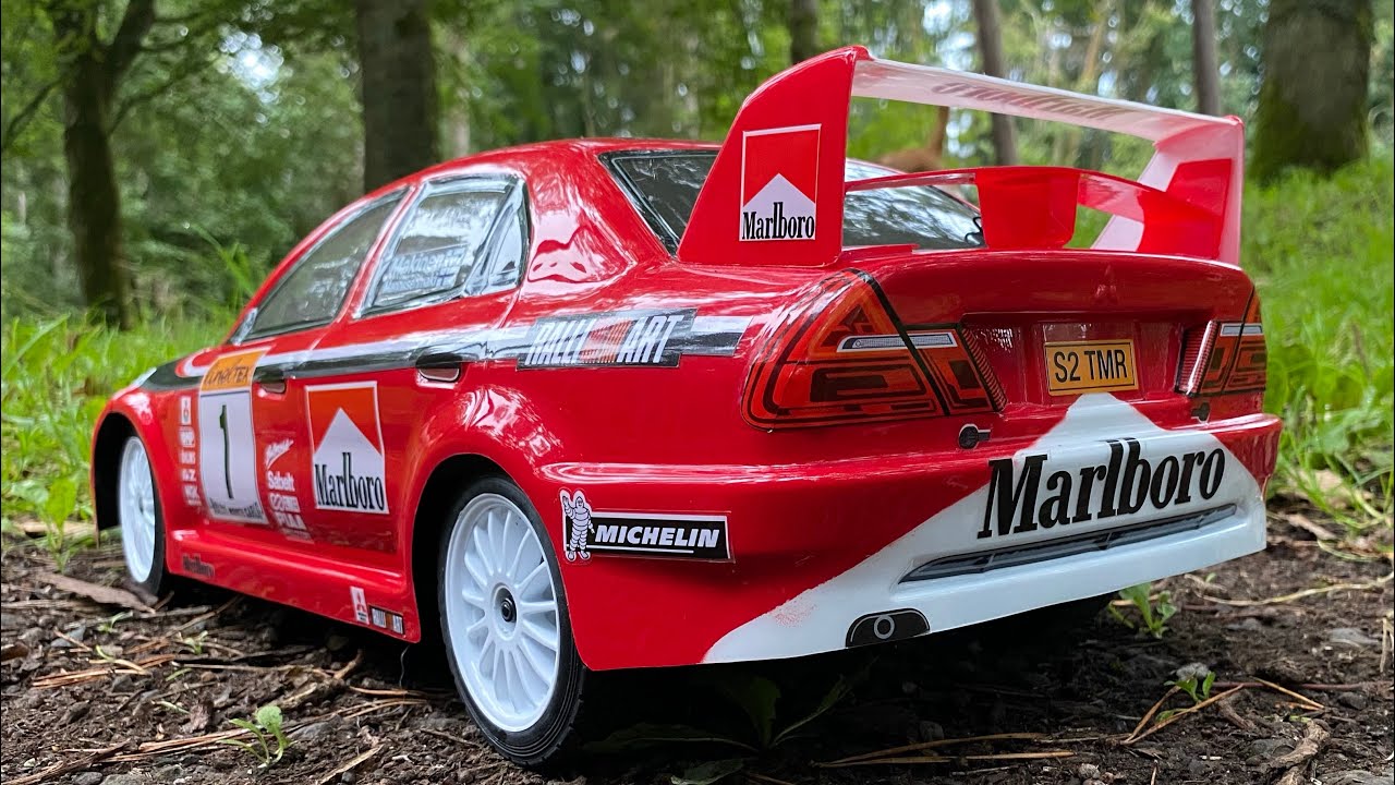HPI WR8 rally car