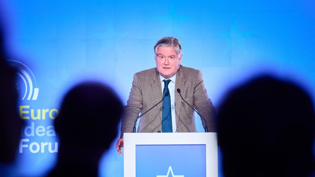 MEP & MC Secretary-Treasurer Antonio L&oacute;pez-Ist&uacute;riz White delivers closing remarks at EIF24