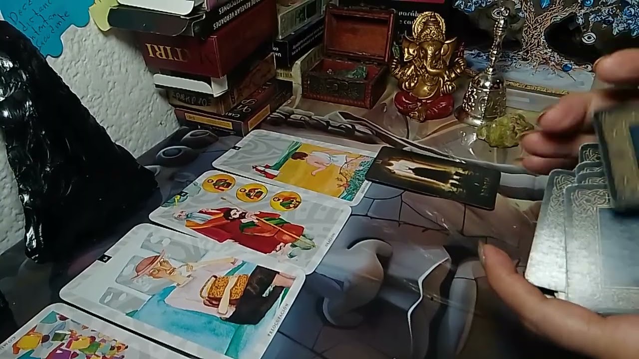 QUIÉN ERES AHORA??? 😱😰   TE APEDREAEON SIN ESCUCHARTE. #tarot #astrology #horoscope 