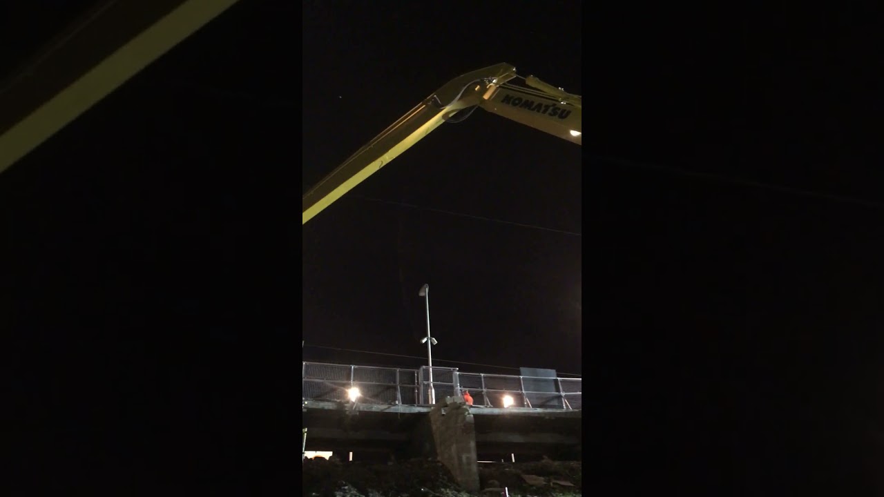 Helical/Screw Pile installation Long Reach for temporary support for rail gantry Network Rail