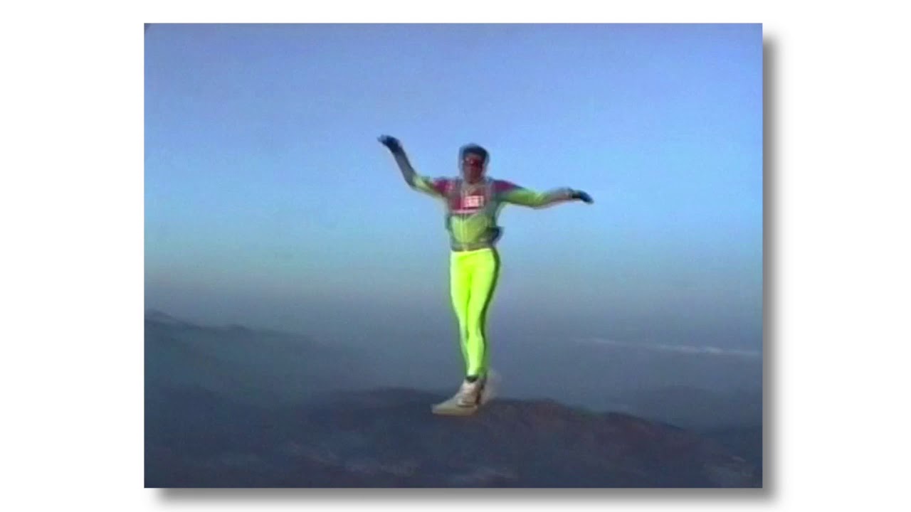 Skysurfing : Patrick de Gayardon over Empuriabrava, 1992