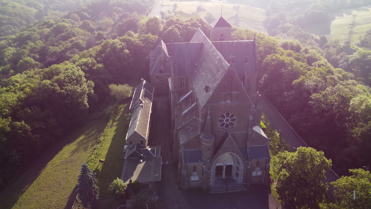 Basilique Notre-Dame de Chèvremont vue du ciel - DJI MINI 2