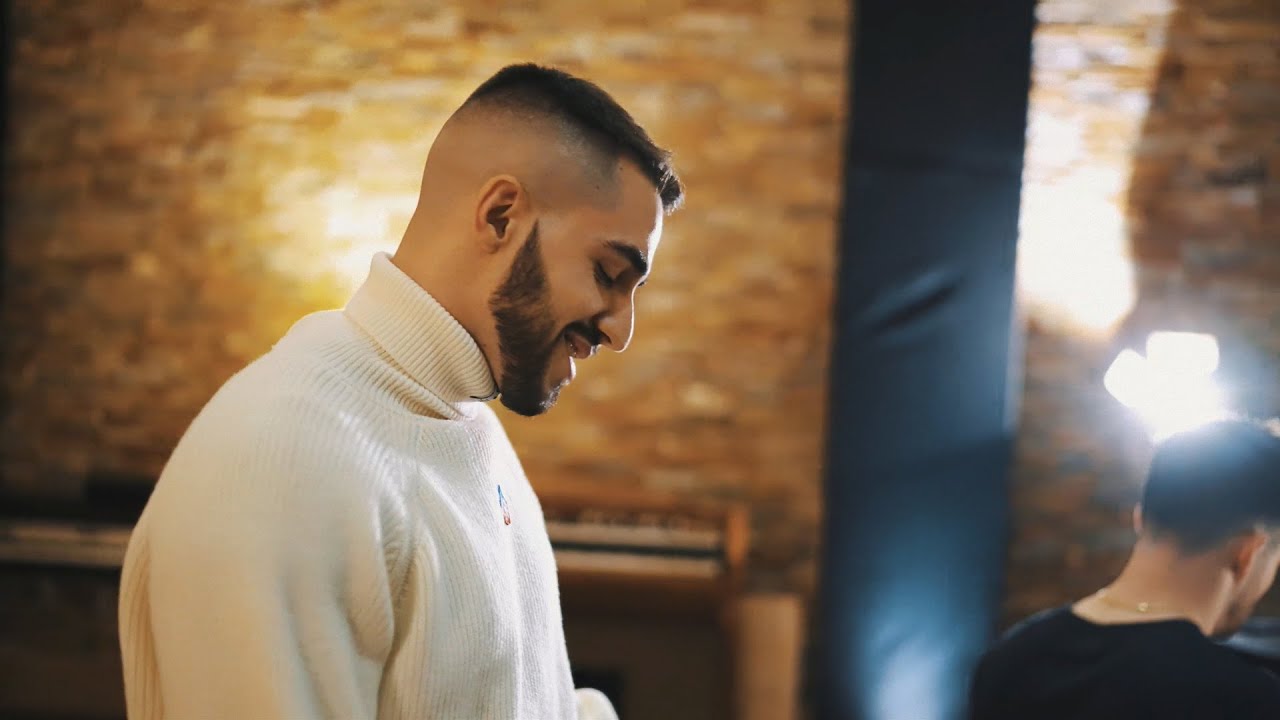 Zetazen - ME VA BONITO (Acústico) (Video Oficial)