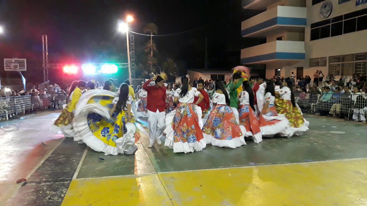 Baile de la provincia del Oro Maria Auxiliadora