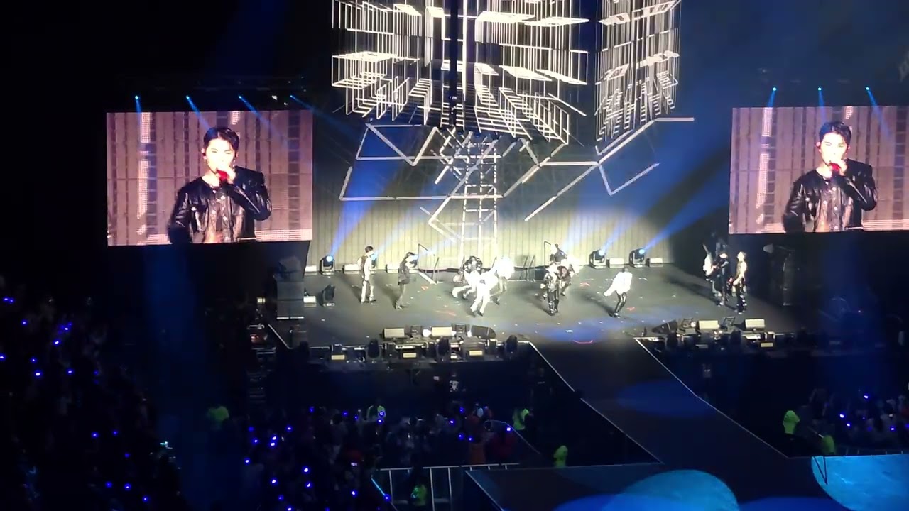 20220903 Crush - SEVENTEEN Be The Sun World Tour in Toronto