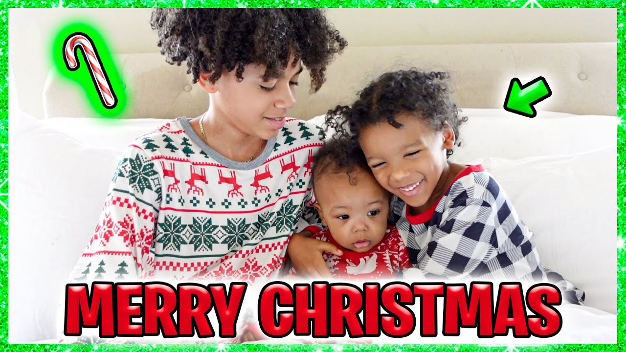 THE CRAZIEST FAMILY CHRISTMAS GIFTS OPENING EVER!!