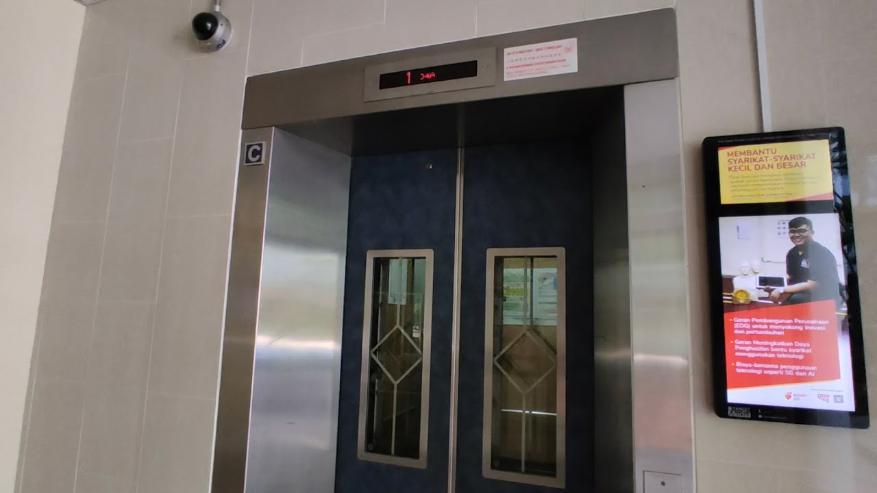 [Compassvale] Blk 204A Lift C - Fujitec