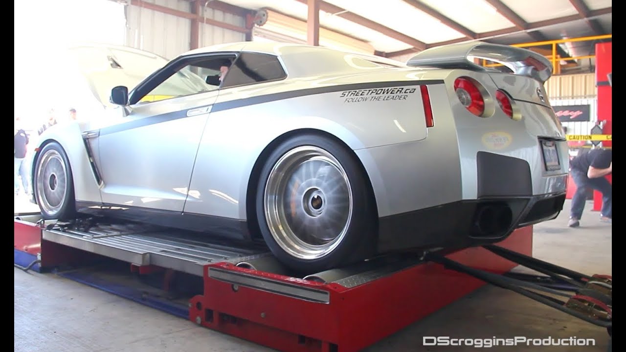 Nissan GT-R R35 Dyno Runs!- Exhaust Roar!