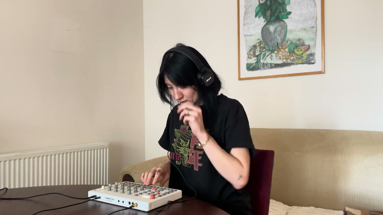 Elektron Model:Samples live