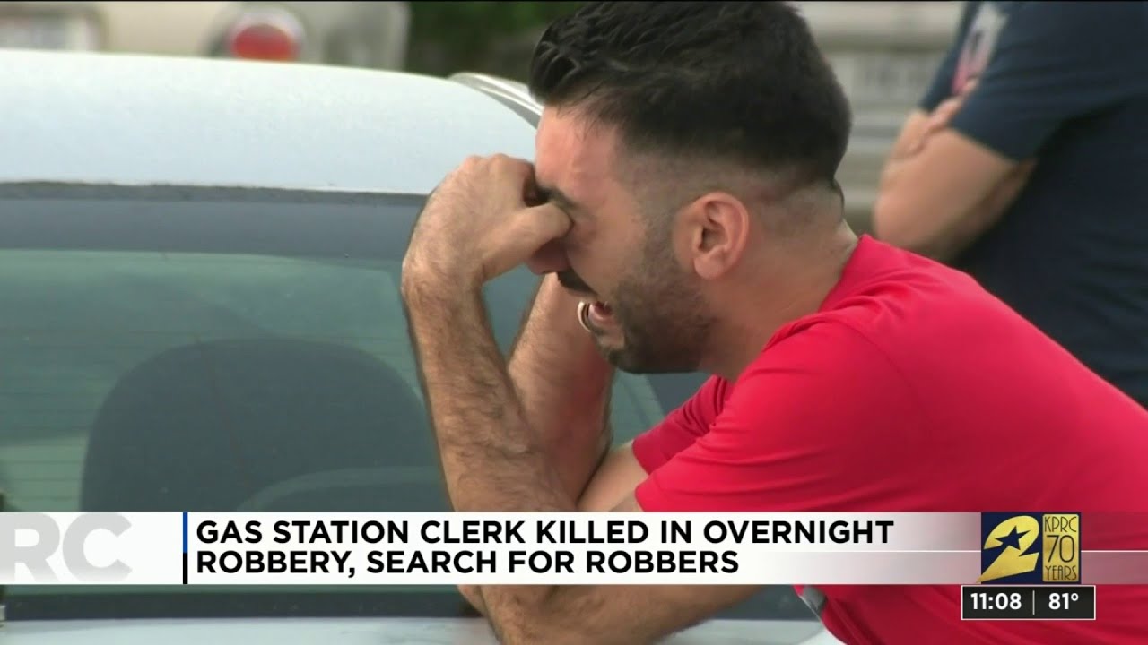 Clerk killed during southern Houston gas station robbery