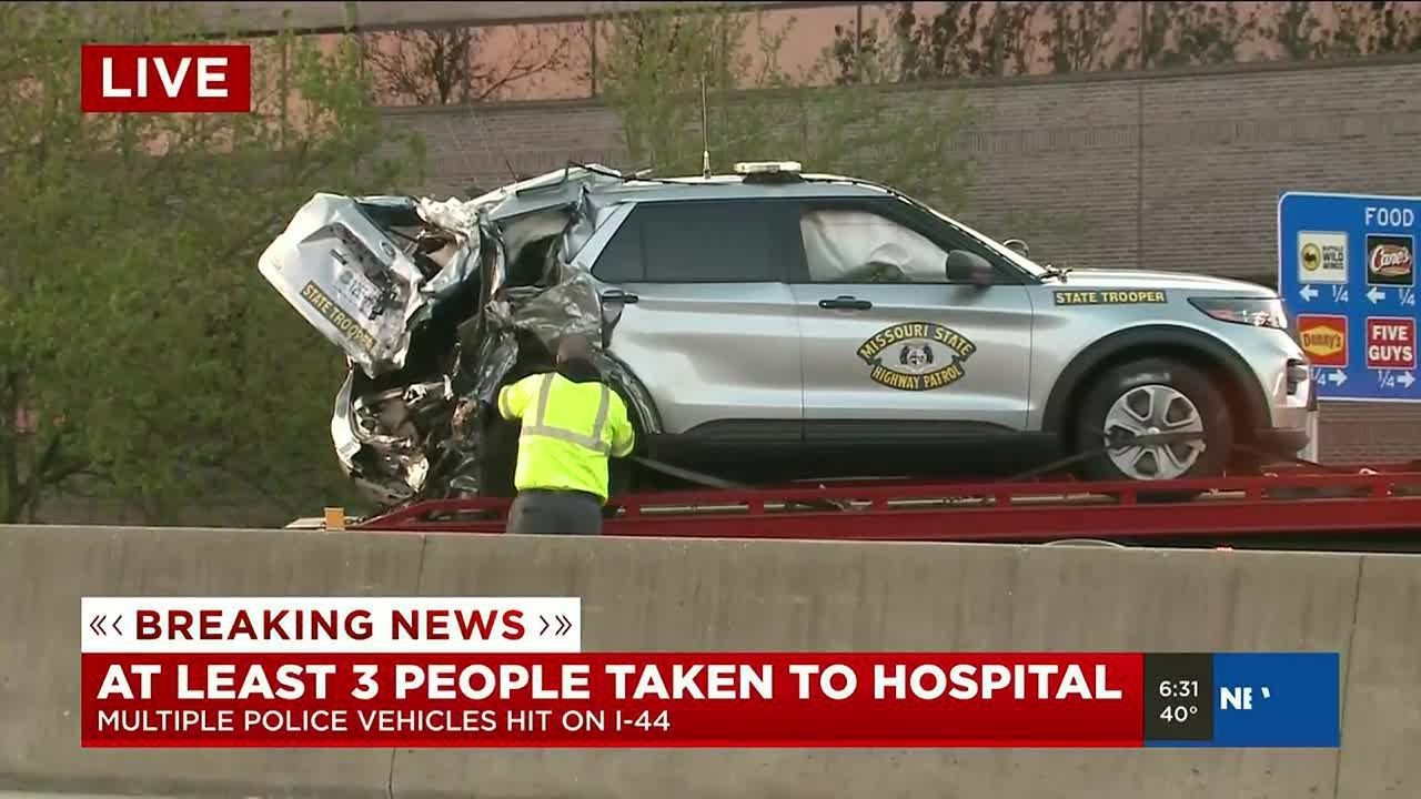 I-44 closed due to multi-vehicle accident involving police cars, semi-truck