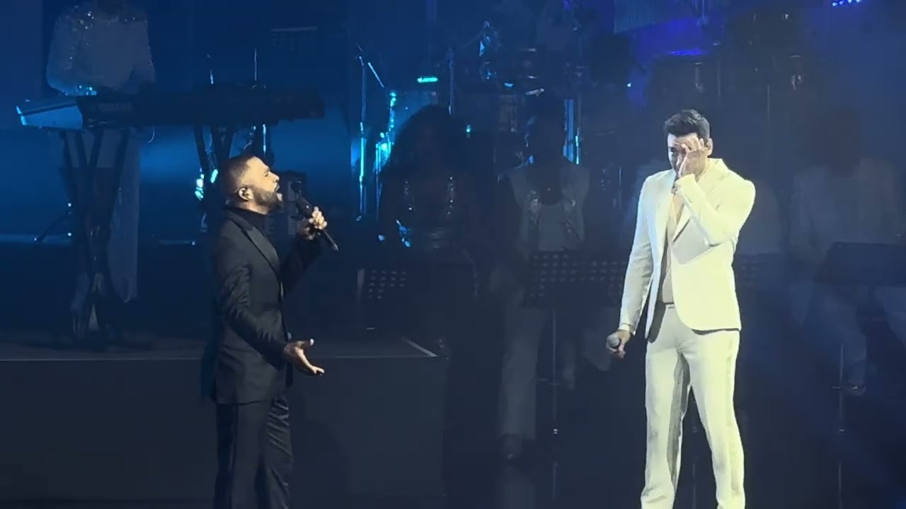 Carlos Rivera y Alexandre Pires - Usted se me llevo la vida (XX años Arena CDMX 04/07/24)