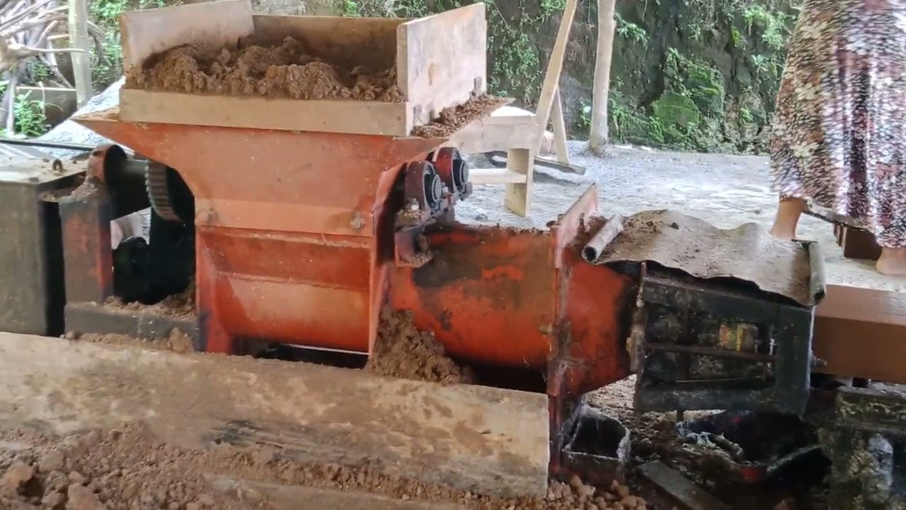 mesin cetak bata merah pres