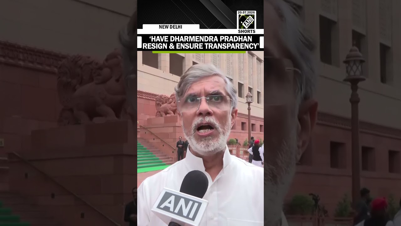 &lsquo;Have Dharmendra Pradhan resign&hellip;&rsquo;: Pawan Khera amid CJP&rsquo;s protest around parliament street