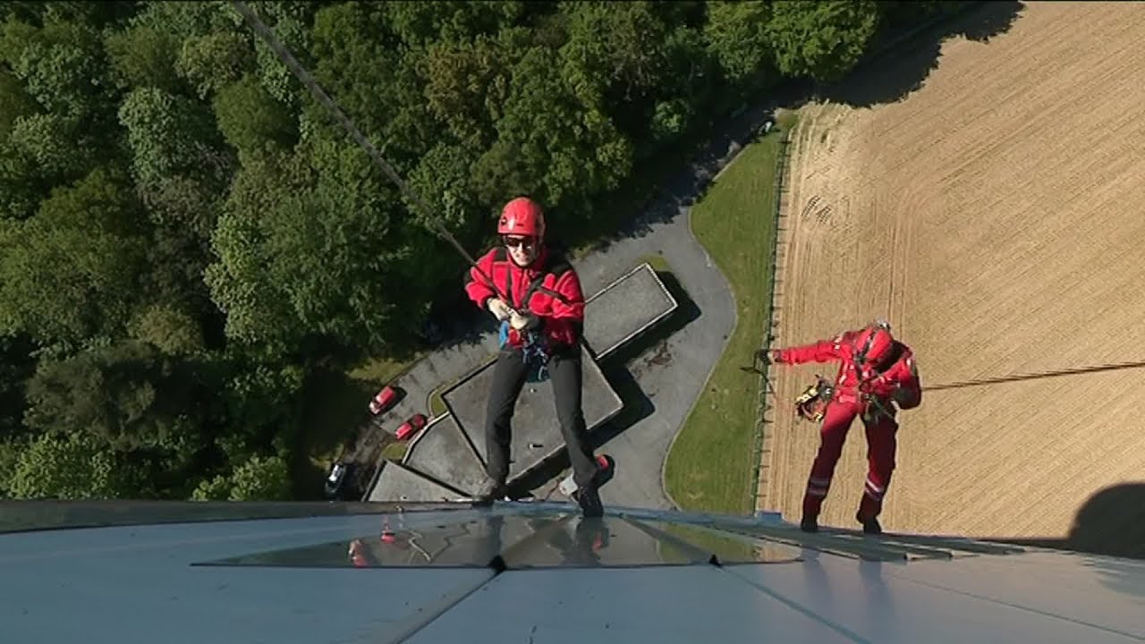 Exercice en haut d'une tour TDF pour le GRIMP de la Somme