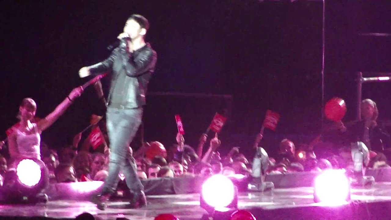 Dan Balan & Вера Брежнева Лепестками роз. Big Love Show 2011