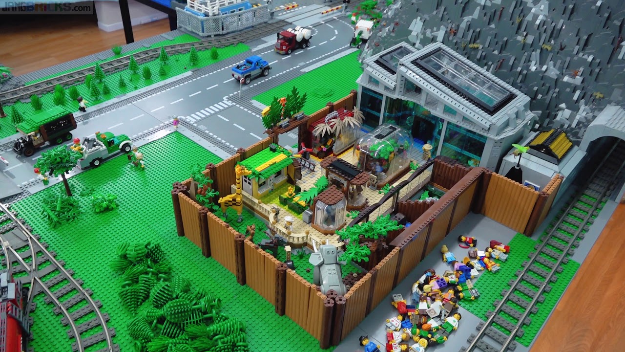 LEGO Zoo rebuild update #1 -- Teardown begins