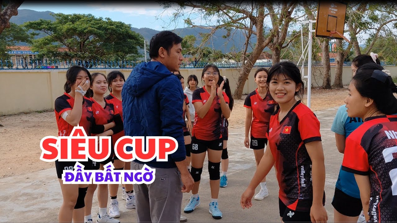 TRẬN ĐẤU KỊCH TÍNH ĐẾN PHÚT CHÓT GIỮA  KHỐI 12 - KHỐI 11, SET 3. 