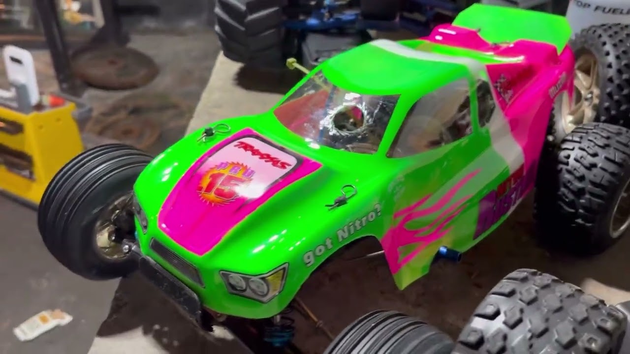 Update Vlog from the Nitro Cave - Nitro Stampede, Revo, Sledge??