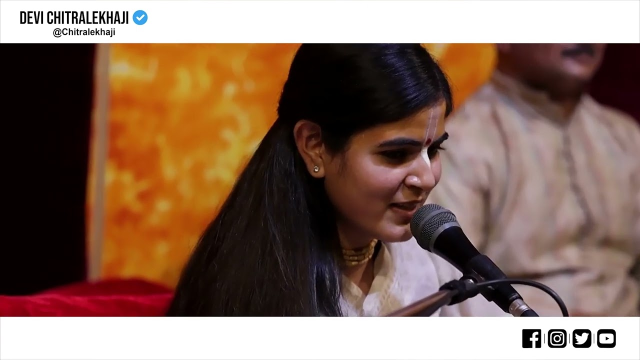 आज ब्रज में होली रे रसिया । होली भजन । Devi Chitralekhaji | Sankirtan Yatra