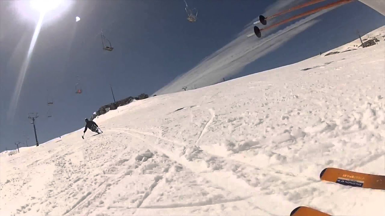 Makis Kalaras ΜΑΚΗΣ ΚΑΛΑΡΑΣ Feet off the Ground SEAT SKI