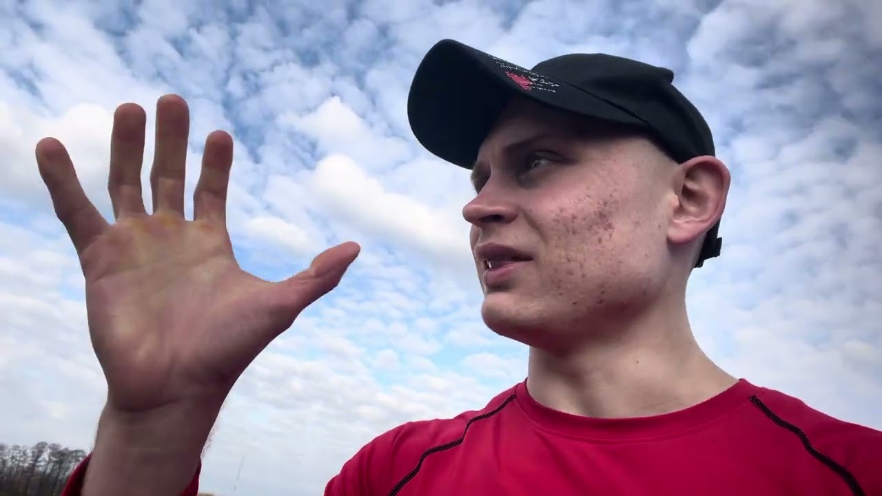К ЧЕМУ ТОЛПА СТРЕМИТЬСЯ 