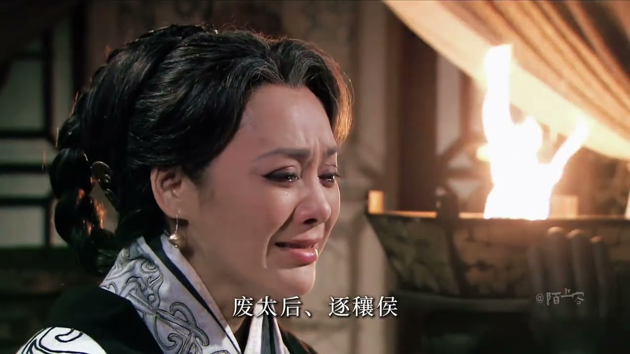 害死白起的范雎到底是好人还是坏人？一口气看完范雎的一生 谁才是大秦第一丞相？商鞅？李斯？还是今天我们要说的范雎？他曾被扔到厕所受尽凌辱，后来却让秦王都五次下跪求教#历史 #历史故事