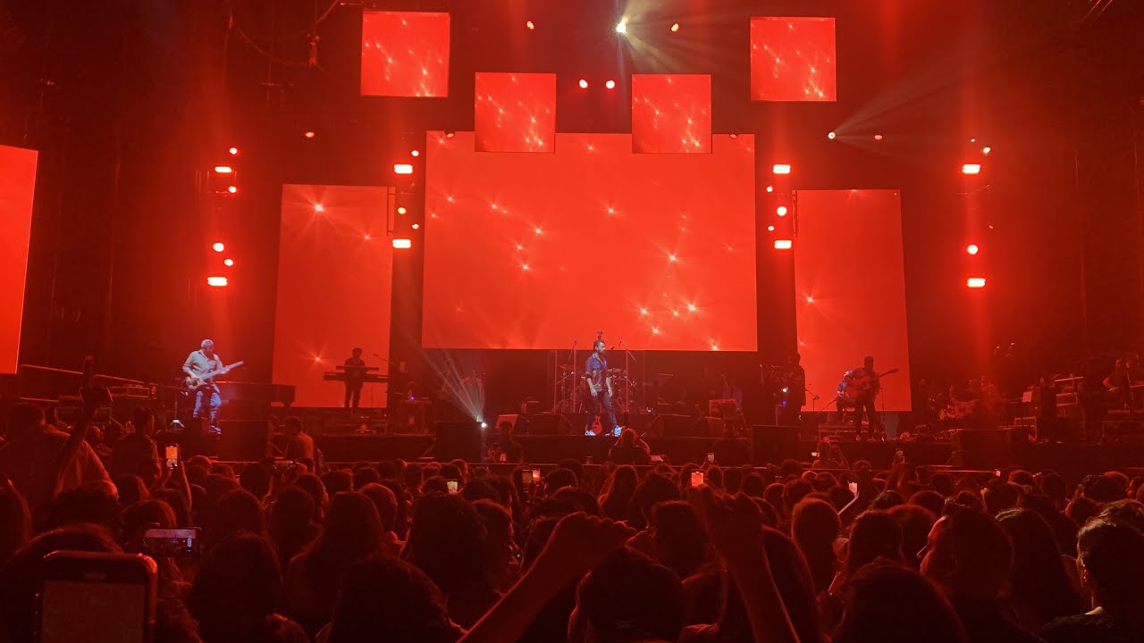 Atif Aslam sings Sayonee (Junoon) at Wembley Arena London
