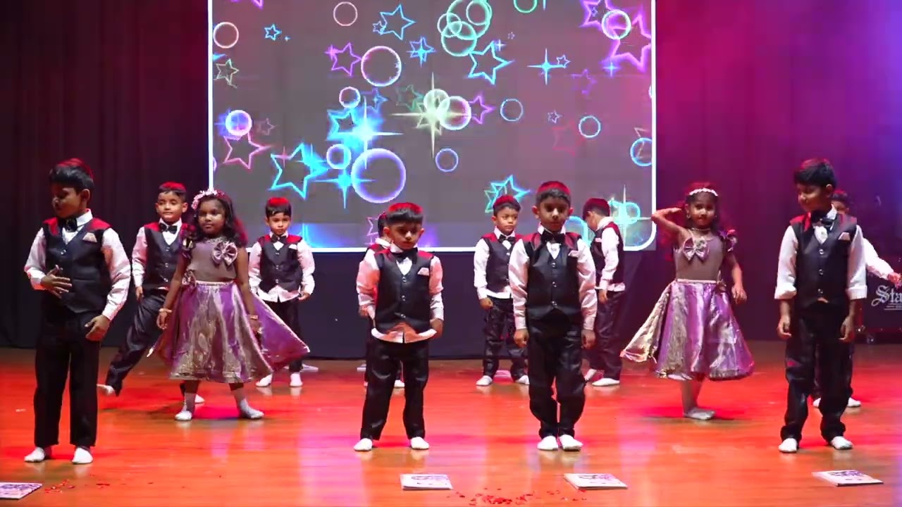 Paatashaala dance performance 