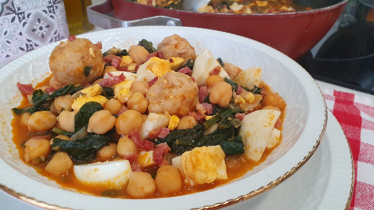 PLATO ÚNICO - Guiso de garbanzos con espinacas y albóndigas