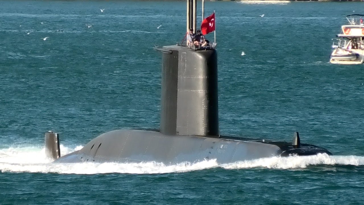 Turkish Navy Type 209/1400 Preveze class submarine transits Istanbul strait southbound -Jun 15, 2022