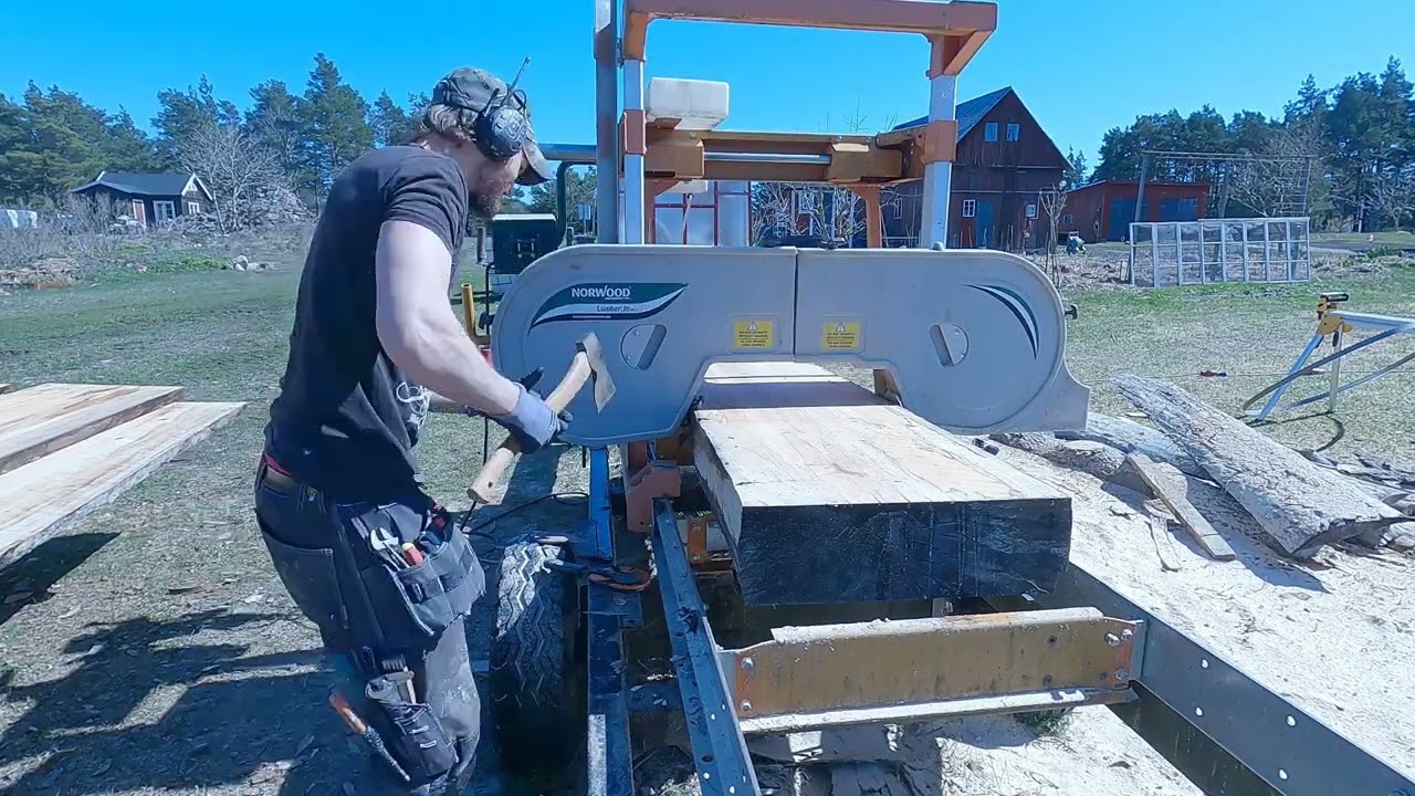 Milling a Hideous Aspen Log | Sawmill