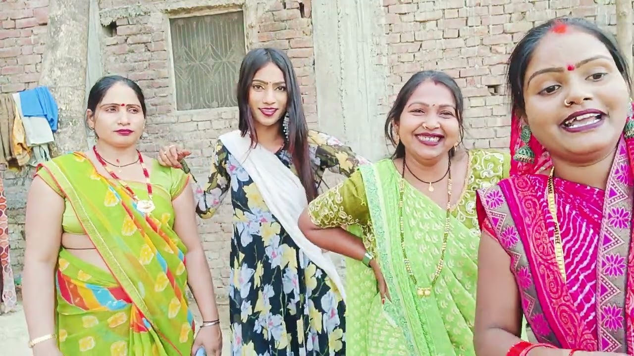 खुशबू रानी मंजू मोहिनी के खेत में टमाटर चोरी की रीना बंदूक दिखाई