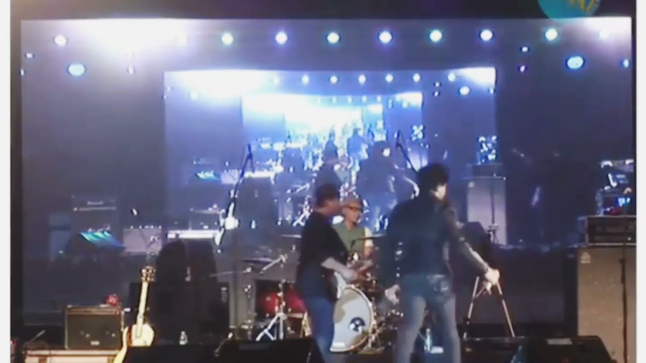 I AM IN LOVE | KK | LIVE PERFORMANCE
